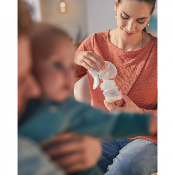 Молокоотсос Philips Avent Manual Breast Pump SCF430/01 в Мытище