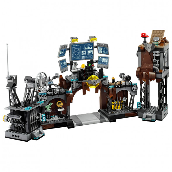 Конструктор LEGO Super Heroes 76122 Вторжение Глиноликого в бэт-пещеру в Мытище