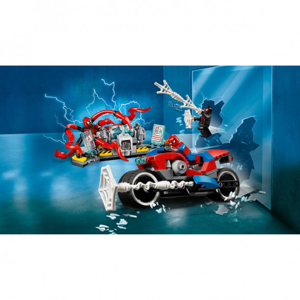 Конструктор LEGO Super Heroes 76113 Спасательная операция на мотоциклах в Мытище