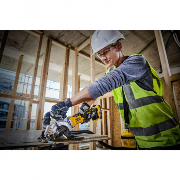 Аккумуляторная дисковая пила DEWALT DCS571N без АКБ и ЗУ в Мытище