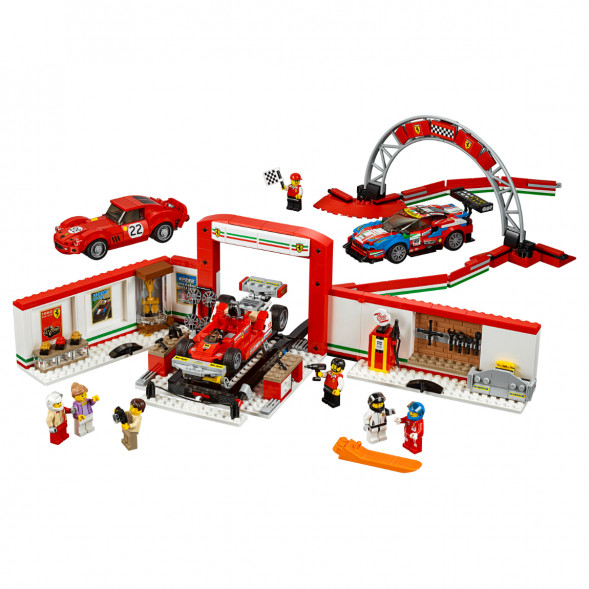 Конструктор LEGO Speed Champions 75889 Гараж Ferrari в Мытище