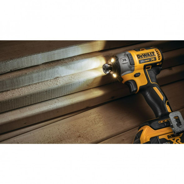 Аккумуляторный шуруповерт DEWALT DCF887N, без АКБ и ЗУ в Мытище
