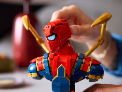 Конструктор LEGO Super Heroes 76326 Бюст Железного Человека-паука