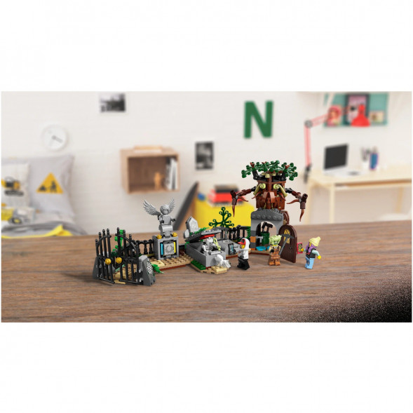 Конструктор Lego Hidden Side 70420 Загадка Старого Кладбища в Мытище