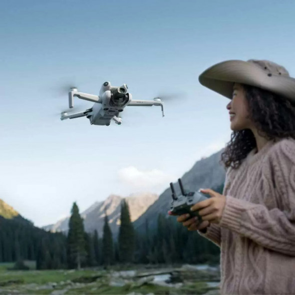 Квадрокоптер DJI Mini 4 Pro Fly More Combo (DJI RC 2) в Мытище